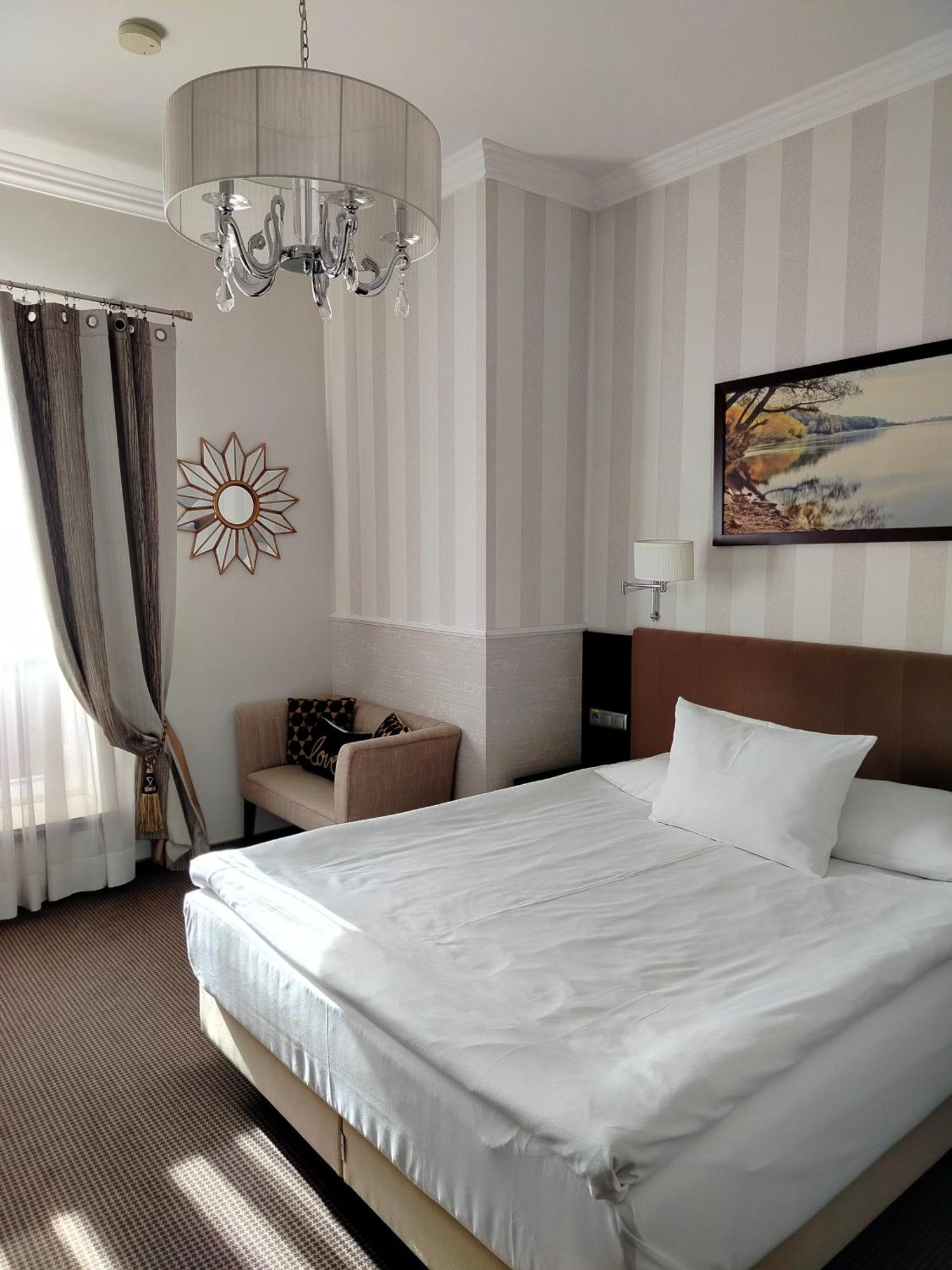Hotel Sokolowska Airport Modlin นอวือ ดวูร์ มาซอเวียซกี ห้อง รูปภาพ